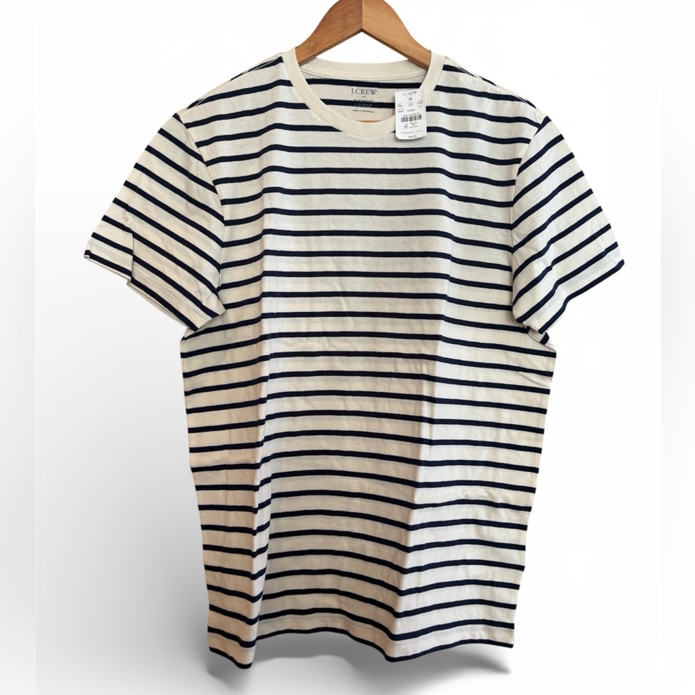 👕NWT J. Crew Men's Navy and White Striped Tee Size L